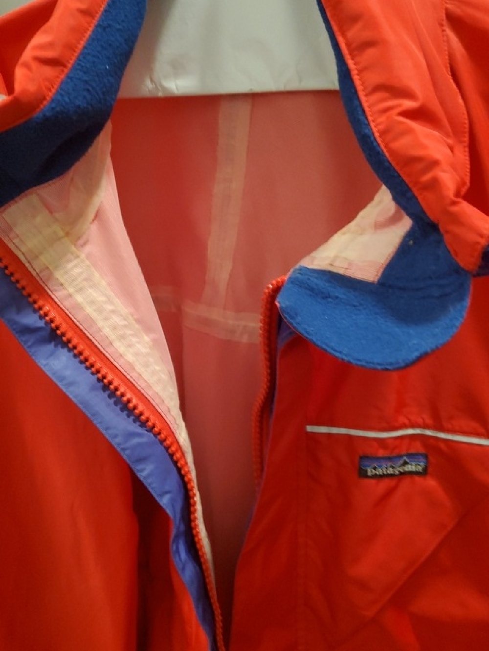 Patagonia Bright Red Lightweight Sailing Foul Weather Jacket Size L - Picture 4 of 14